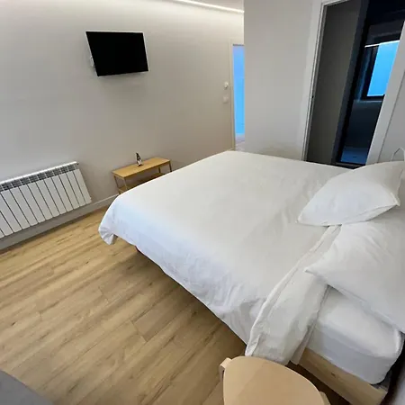 ゲストハウス Do Catro